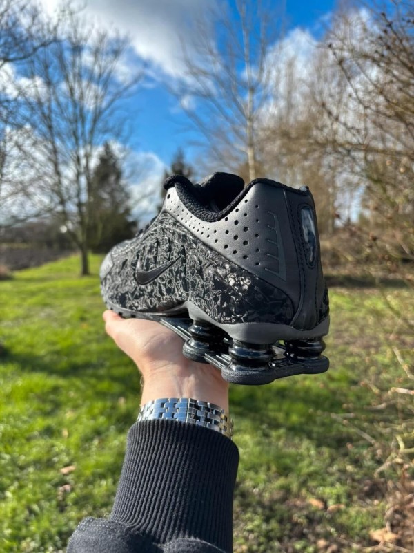 Nike shox R4 Black Floral - Taille 40,5 2