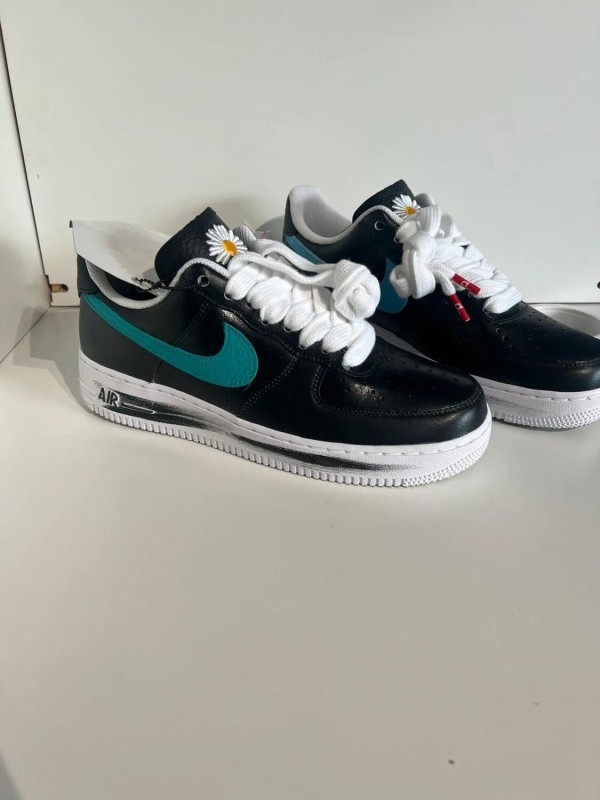 Nike Air Force 1 Low Para-Noise 3.0 maat 42,5