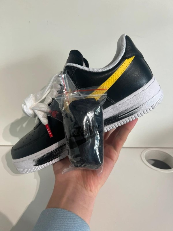 Nike Air Force 1 Low Para-Noise 3.0 maat 42,5 2