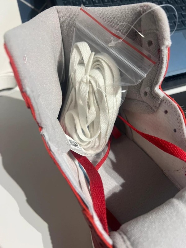 Nike air jordan 1 High Varsity Red maat 42,5 2