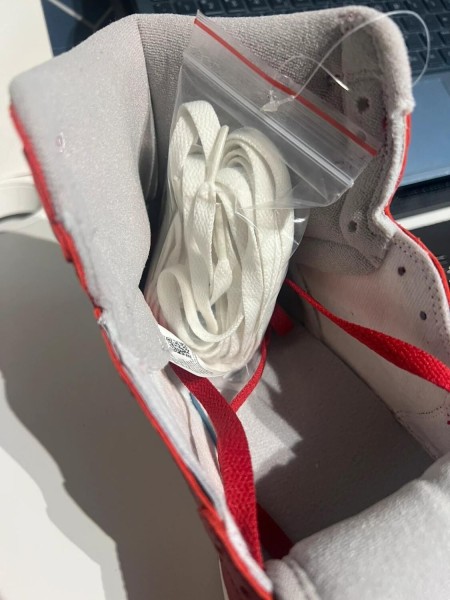 Nike air jordan 1 High Varsity Red maat 42,5