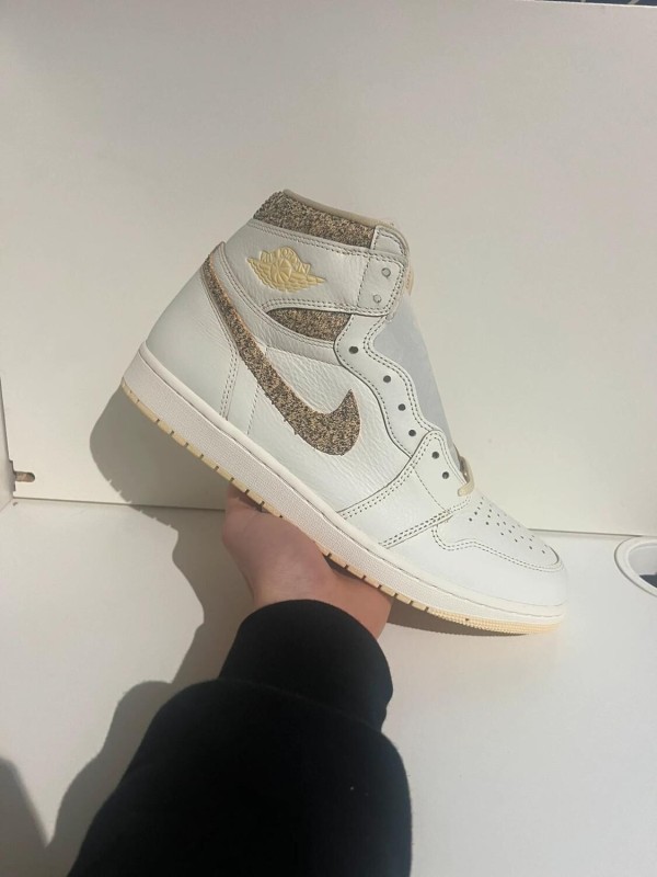 Nike Air Jordan 1 High Vibrations of Naija