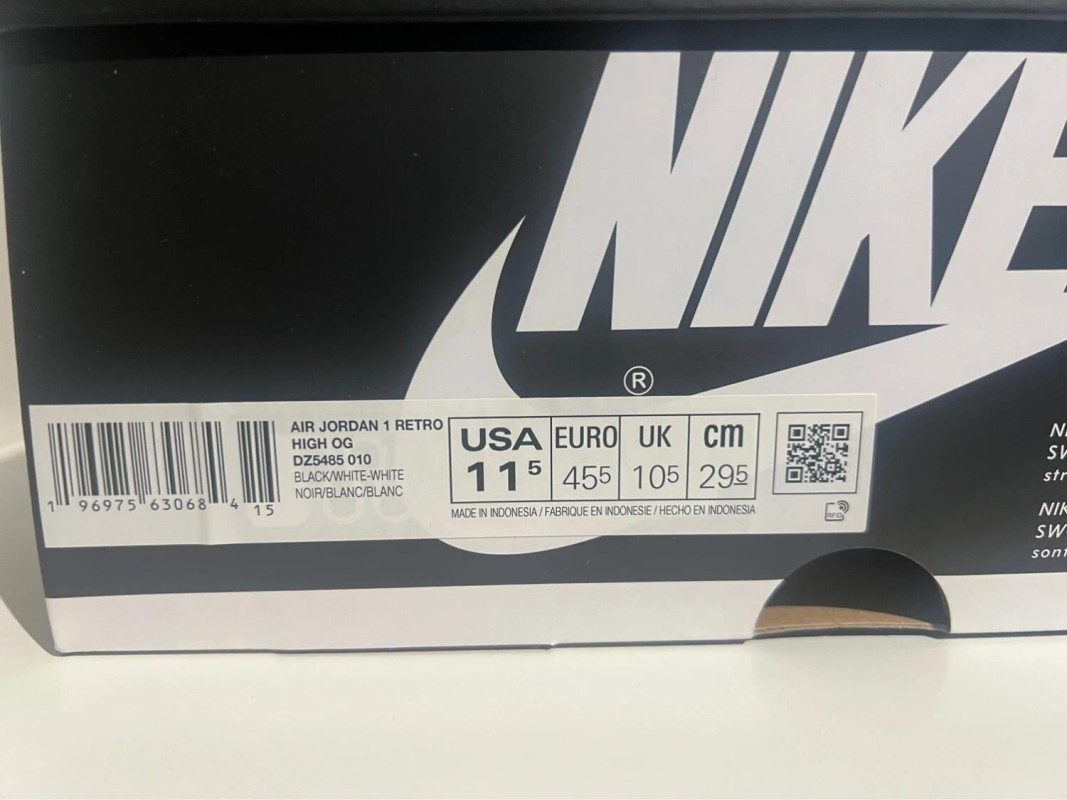 Nike Air Jordan 1 High Black White 2