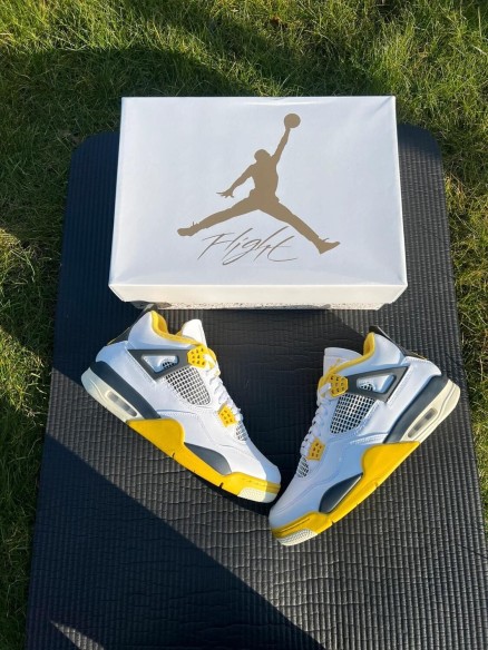 Nike Air Jordan 4 Vivid Sulfur