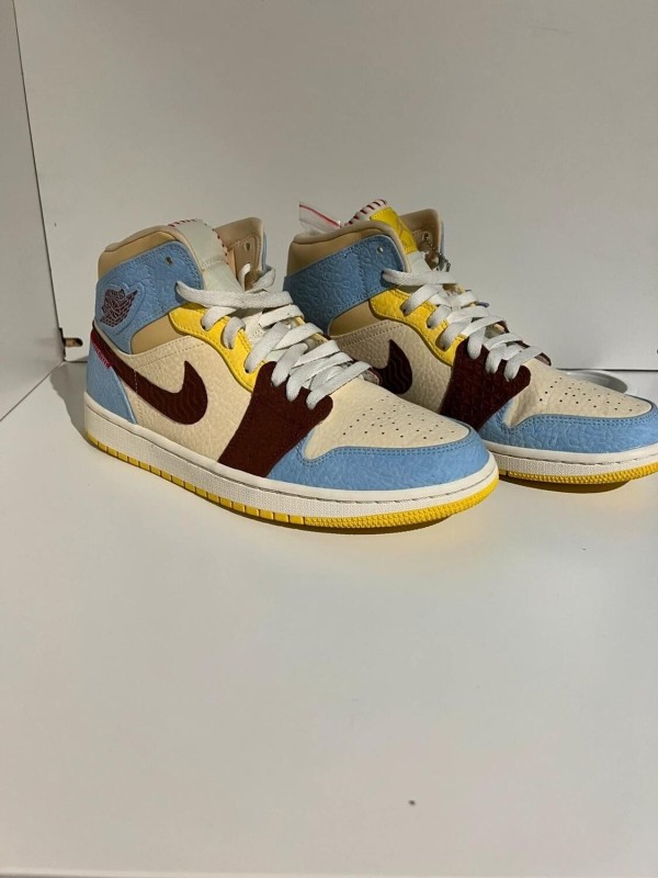Nike Air Jordan 1 Mid Fearless Maison Chateau Rouge 2