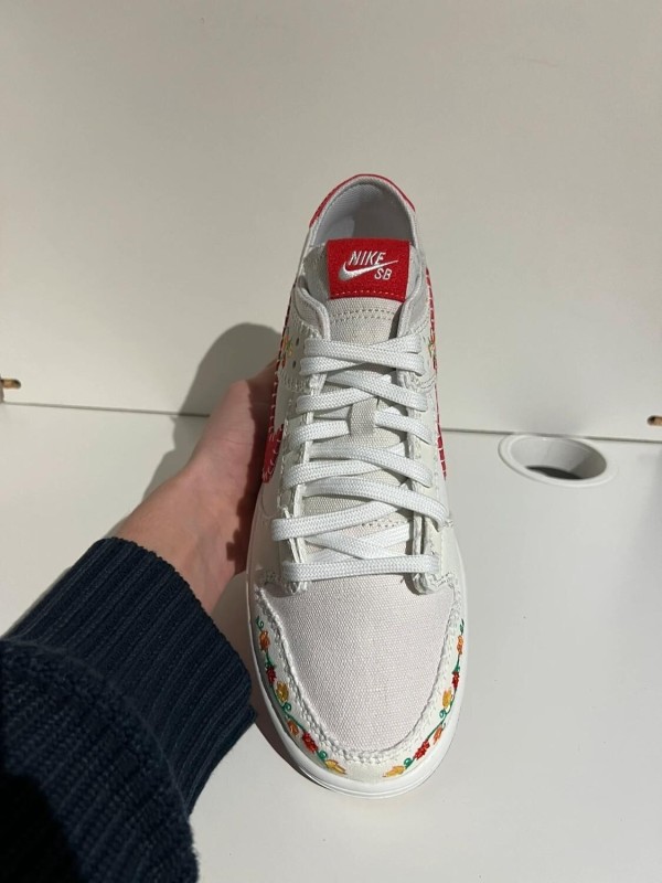 Nike SB dunk low N7 Decon Opti Yellow University Red 2