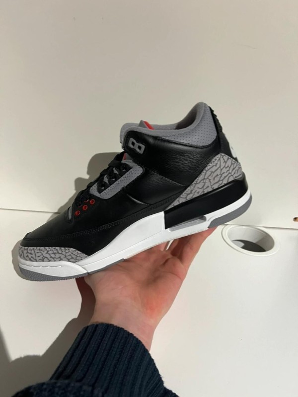 Nike Air Jordan 3 Black Cement (2024) 2