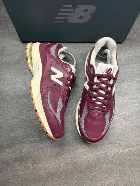 New Balance 2002r Bordeaux - Taille 40,5