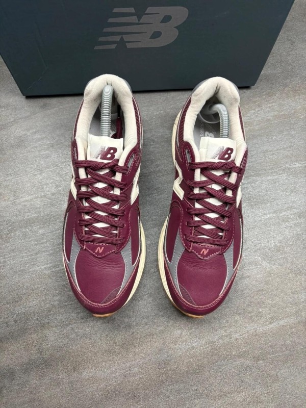 New Balance 2002r Bordeaux - Taille 40,5 2