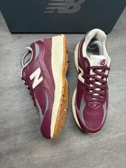 New Balance 2002r Bordeaux - Taille 40,5