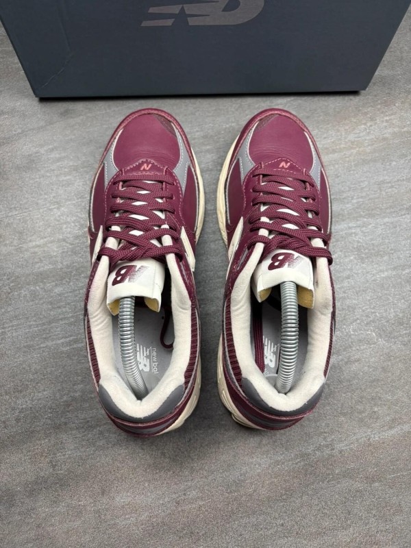 New Balance 2002r Bordeaux - Taille 40,5 2