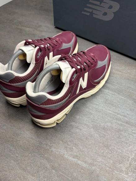 New Balance 2002r Bordeaux - Taille 40,5