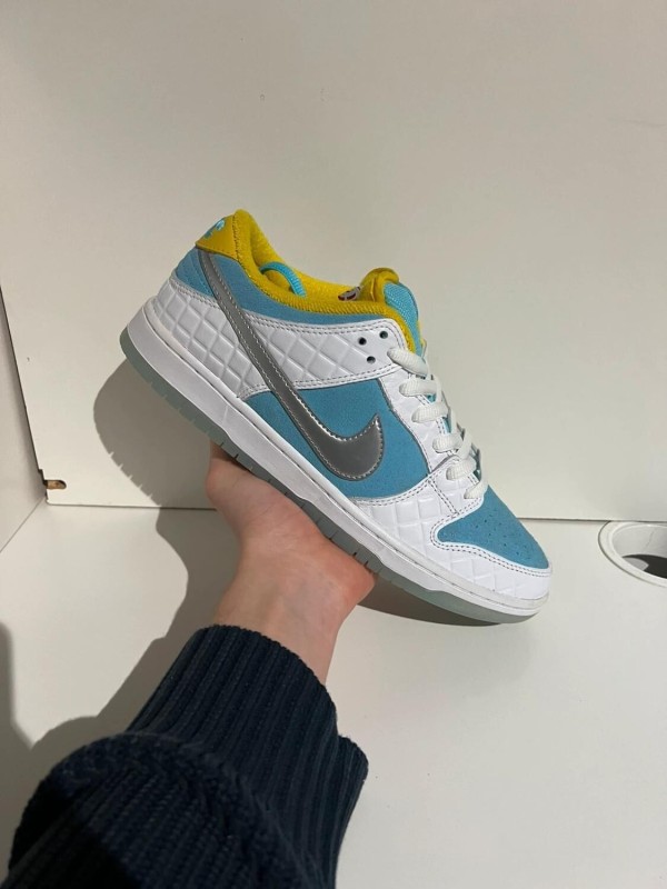 Nike SB Dunk Low FTC Lagoon Pulse