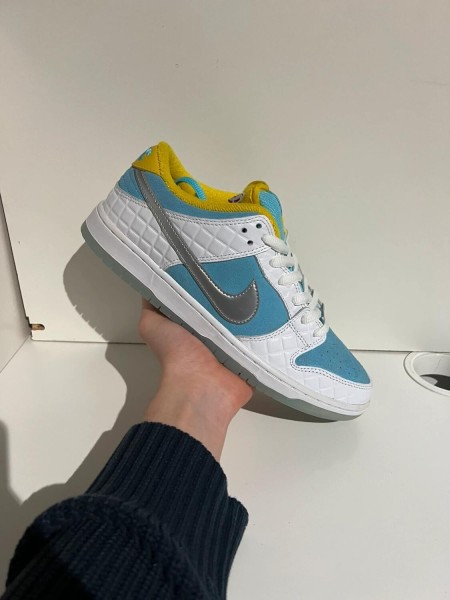Nike SB Dunk Low FTC Lagoon Pulse