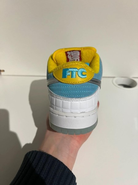 Nike SB Dunk Low FTC Lagoon Pulse