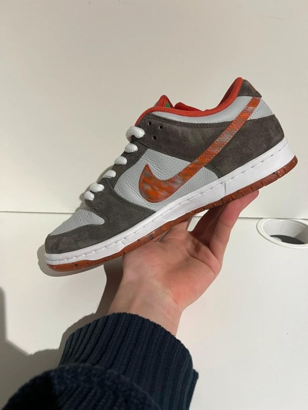 Nike SB Dunk Low Crushed D.C. 2