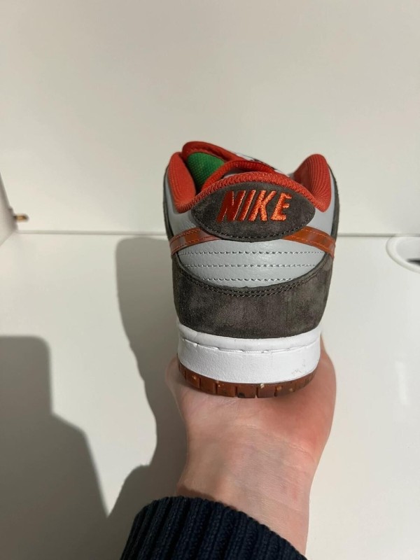 Nike SB Dunk Low Crushed D.C. 2