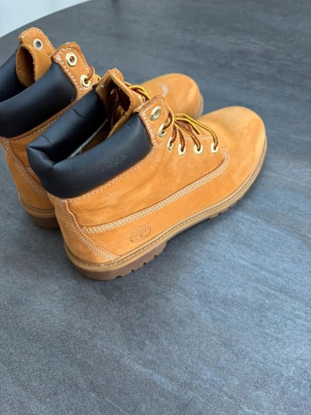 Boots Timberland Premium 6-inch ( taille 40 )