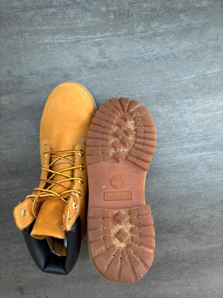 Boots Timberland Premium 6-inch ( taille 40 )