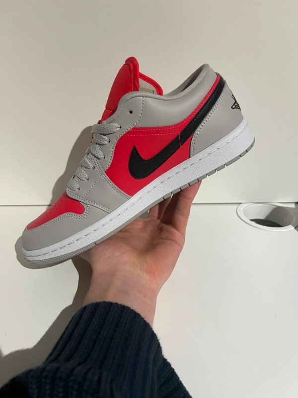 Nike Air Jordan 1 low Light Iron Ore Siren 2