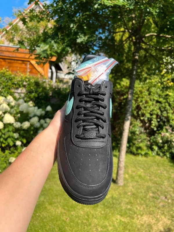 Nike Air Force 1 X Tiffany & Co 1837 2