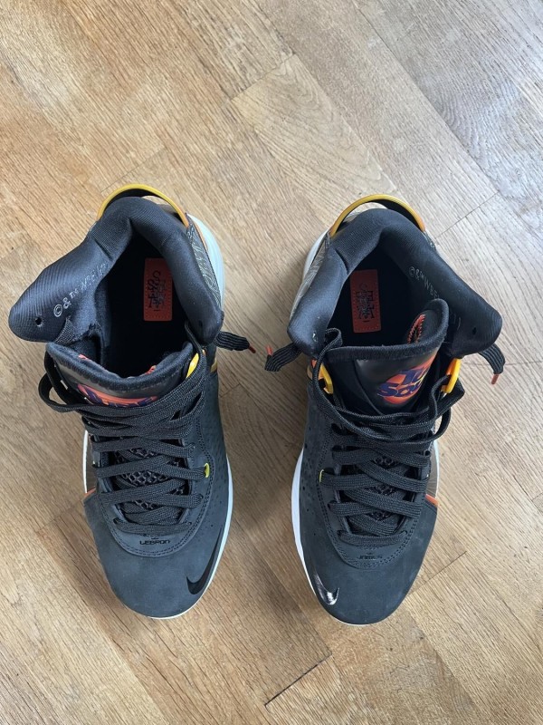 Nike LeBron 8 Space Jam 2