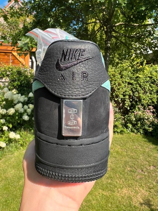 Nike Air Force 1 X Tiffany & Co 1837 2