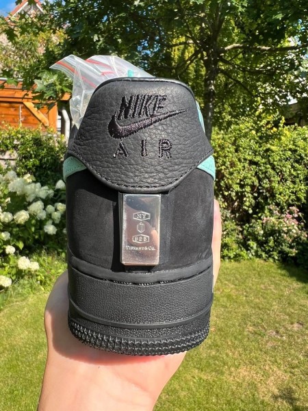 Nike Air Force 1 X Tiffany & Co 1837