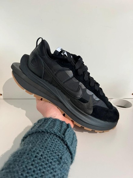 Nike X Sacai Vaporwaffle Black Gum