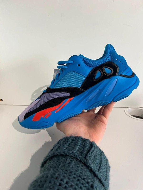 Yeezy Boost 700 Hi-Res Blue 2