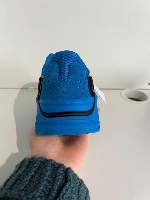 Yeezy Boost 700 Hi-Res Blue 2