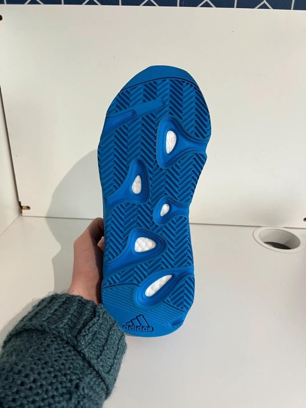 Yeezy Boost 700 Hi-Res Blue 2