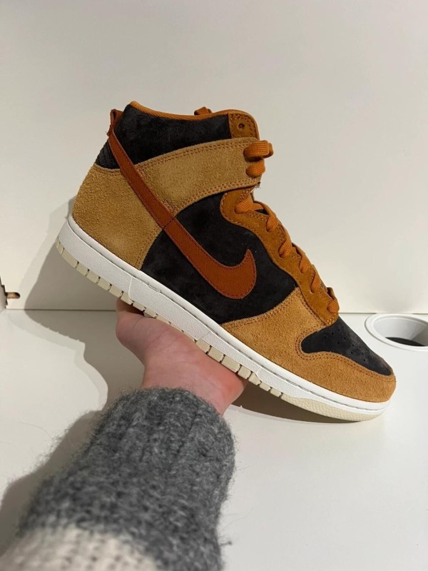 Nike Dunk High Dark Russet