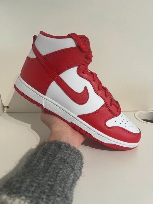 Nike Dunk High Championship Red