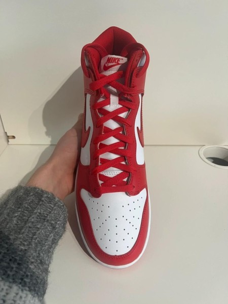 Nike Dunk High Championship Red