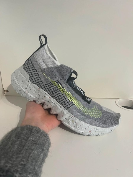 Nike Space Hippie 02 Grey Volt