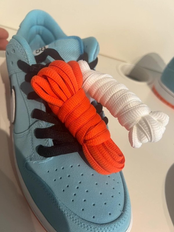 Nike SB Dunk Low Gulf 58 2