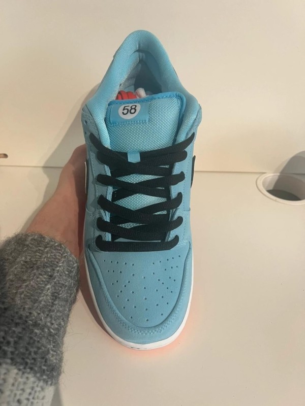Nike SB Dunk Low Gulf 58 2