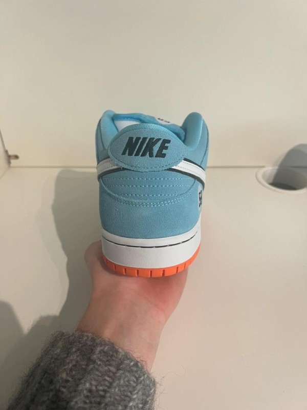 Nike SB Dunk Low Gulf 58 2