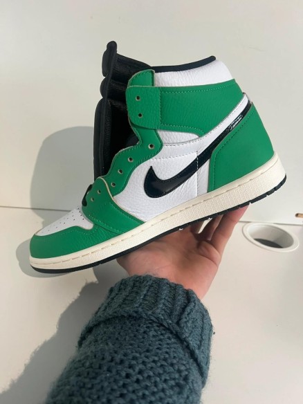 Nike Air Jordan 1 High Lucky Green (W)