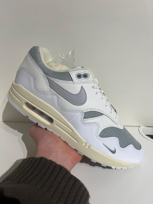 Nike Air Max 1 Patta White