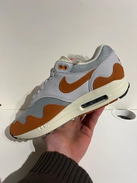 Nike Air Max 1 Patta Monarch (with bracelet)
