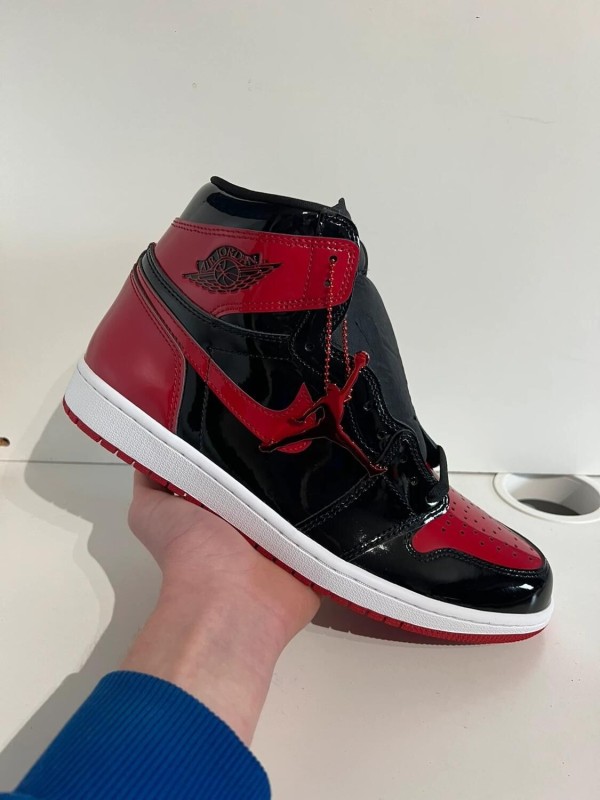 Nike Air Jordan 1 High Patent Bred