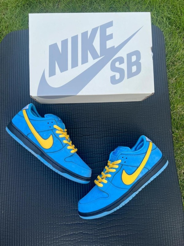 Nike SB dunk Low Powerpuff bubbles 2