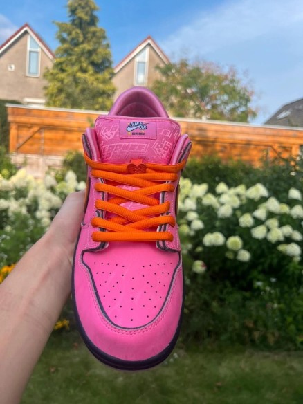 Nike SB Dunk Low Powerpuff Blossom