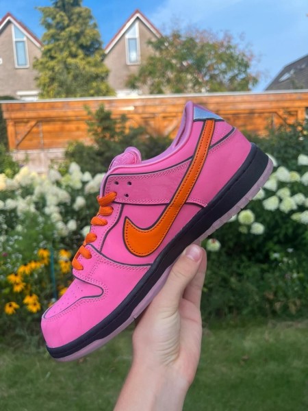 Nike SB Dunk Low Powerpuff Blossom