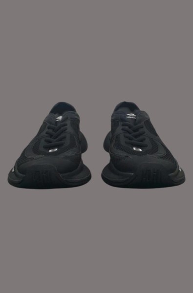 Balenciaga Circuit Black taille 41