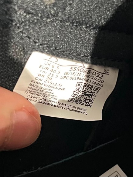 Nike Air Jordan 1 High Black Metallic Gold