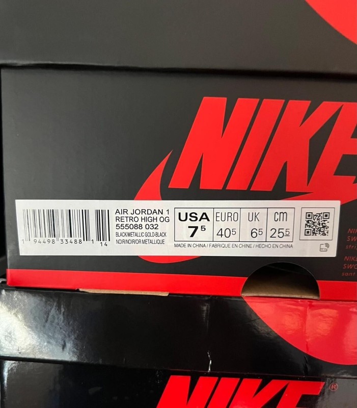 Nike Air Jordan 1 High Black Metallic Gold 2