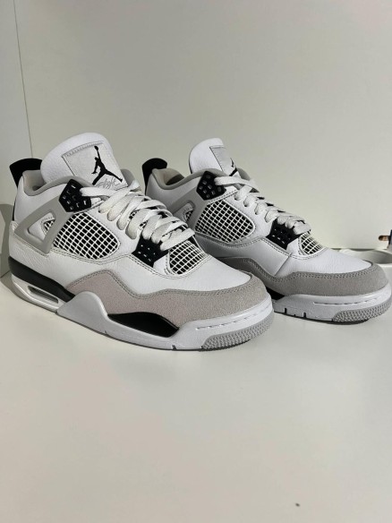 Nike Air Jordan 4 Military Black